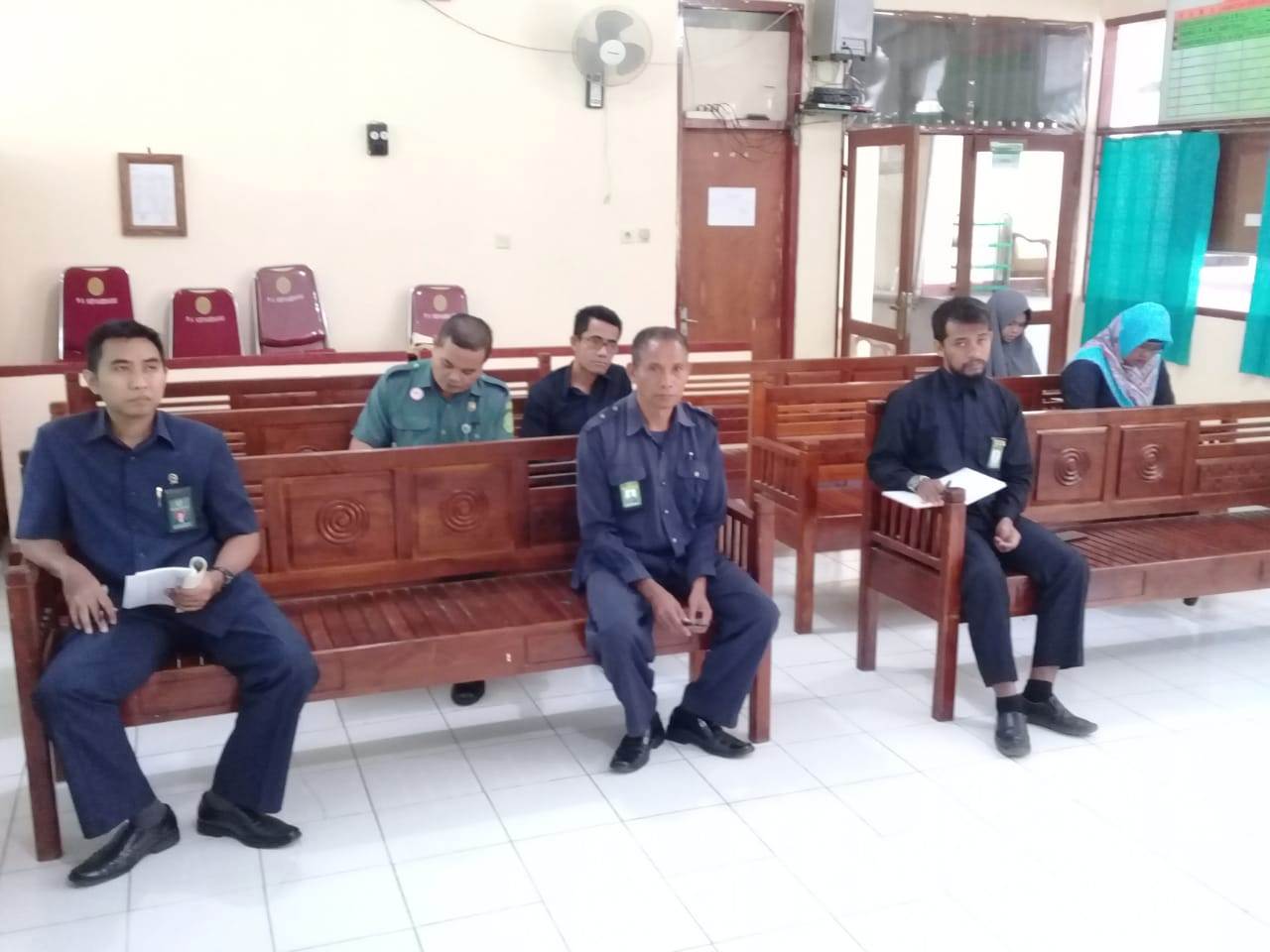 Rapat1